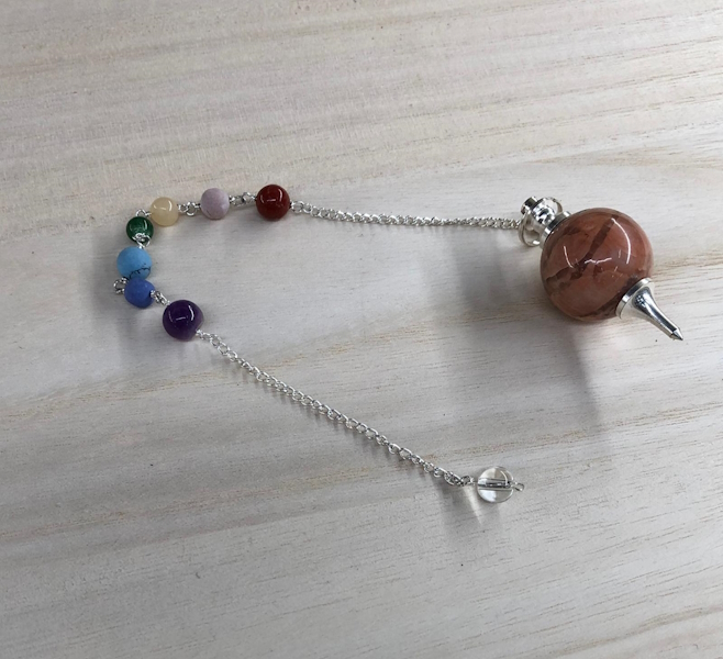 Péndulo Adularia punta metal cadena 7 chakras